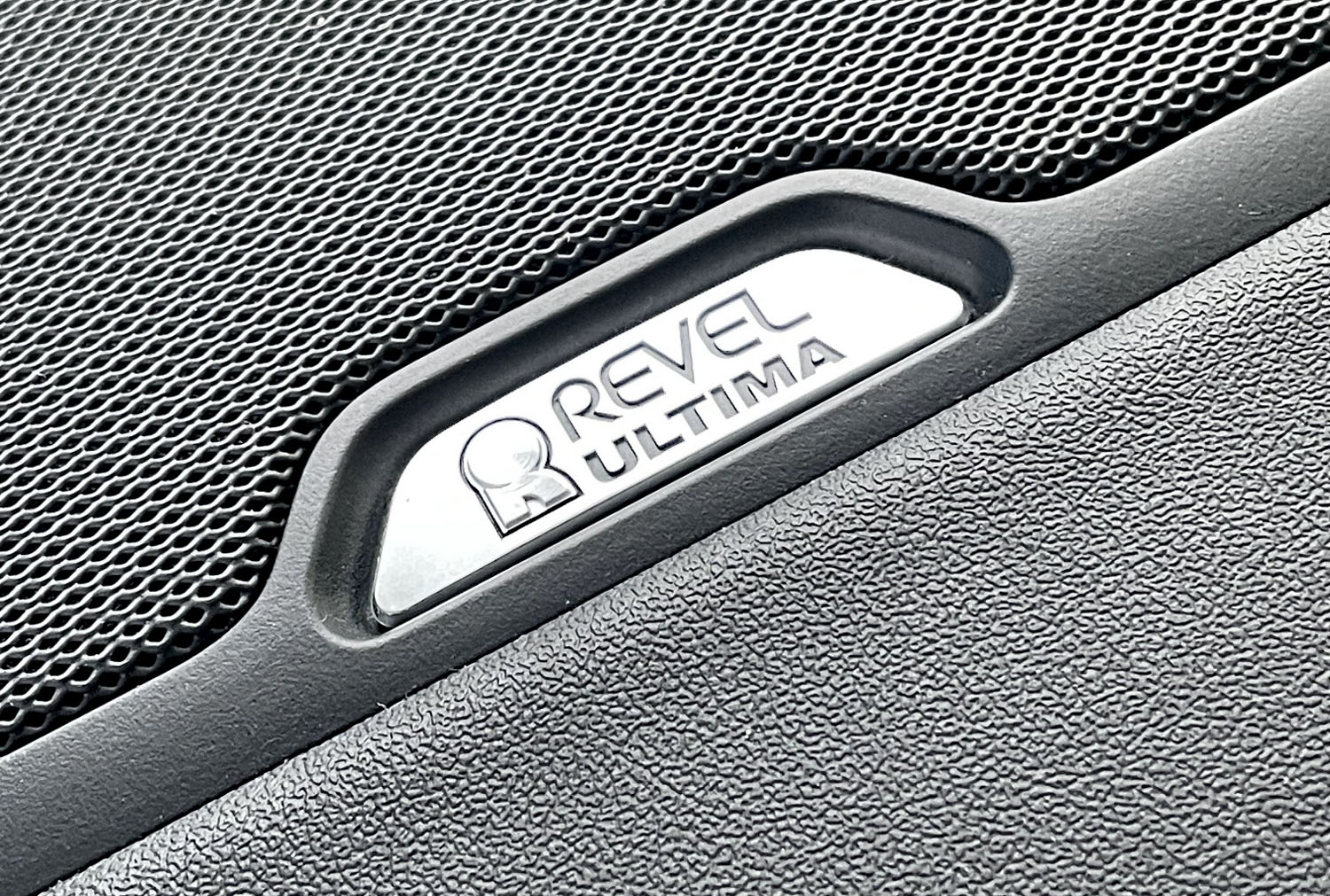 2026 Lincoln Navigator Reserve in Starlight Gray, Revel Audio Badge, Revel Ultima