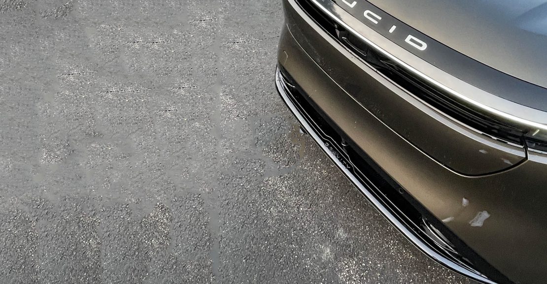 2026 Lucid Gravity Grand Touring in Supernova Bronze< grille detail, grille close-up