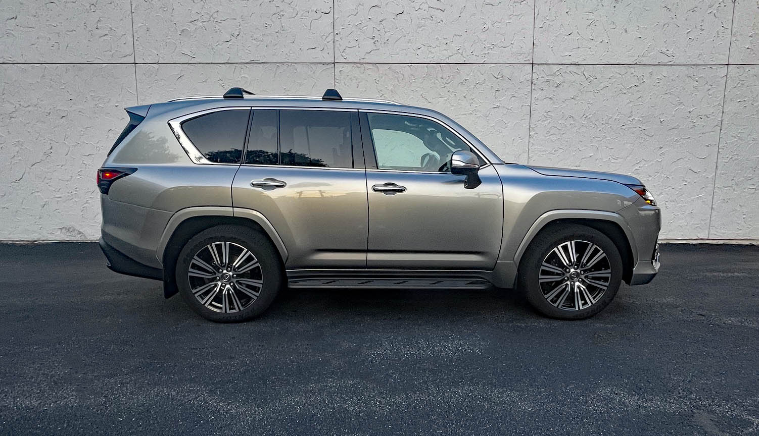 2026 Lexus LX 600 Luxury in Atomic Silver, profile,