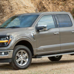2026 Ford F-150 Hybrid XLT, tan,
