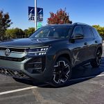 2027 Volkswagen Atlas SEL, front 3/4 view, parking lot