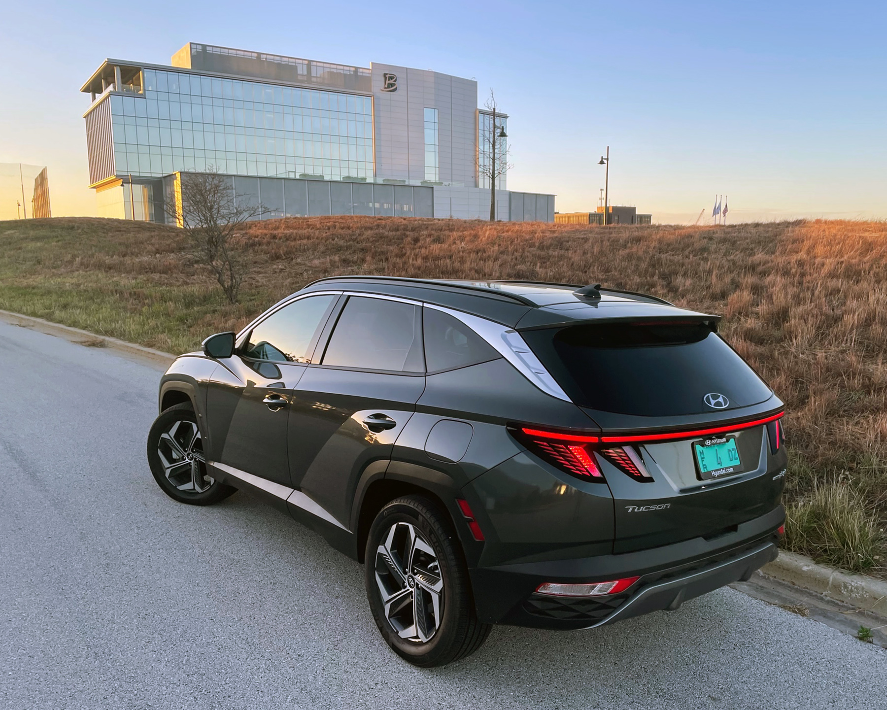 2022 Hyundai Tucson Plug-in Hybrid Limited: Test Drive | The Daily ...